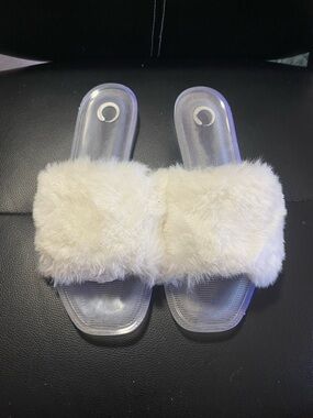 Journee Collection Jelly Faux Fur Slide Sandals White Size 10